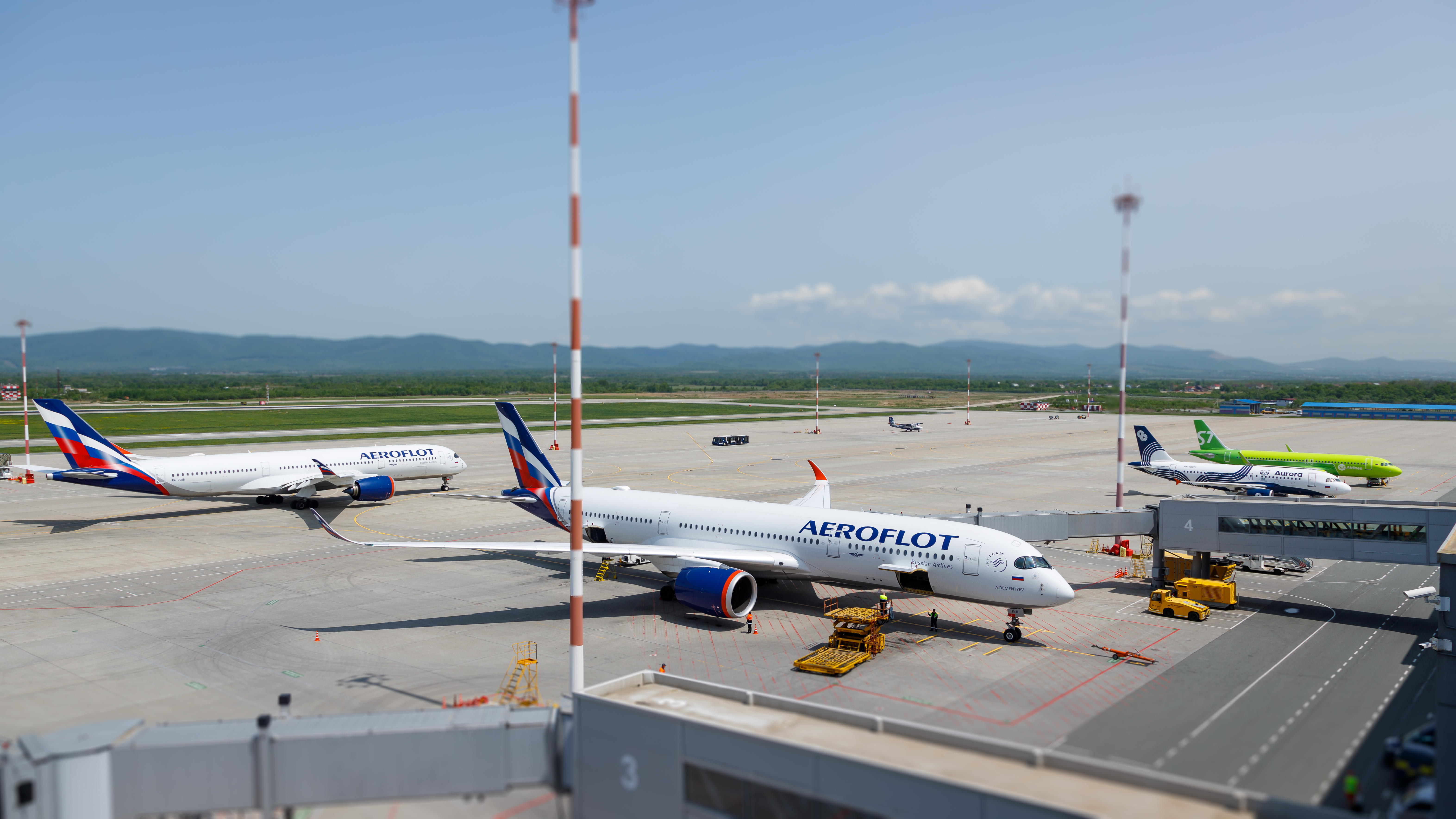 Международный аэропорт Владивосток увеличил пассажиропоток на 26% за 7 месяцев