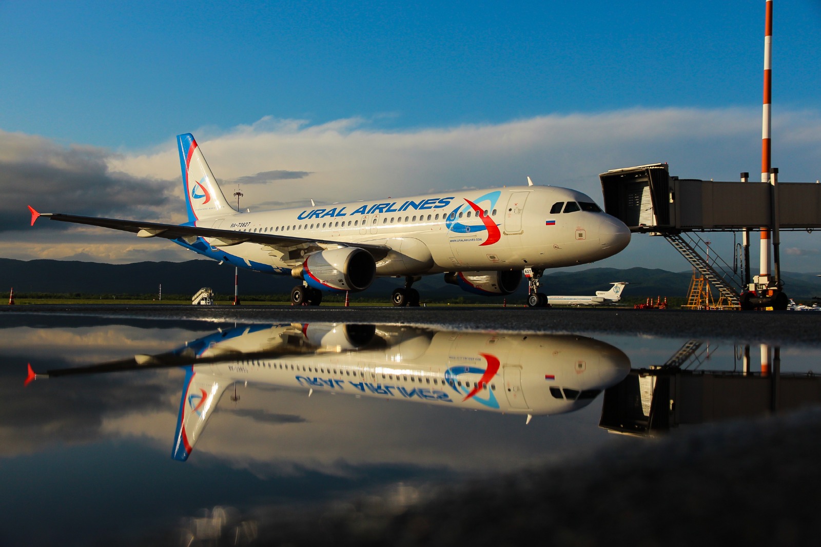«Уральские авиалинии» наращивают частоту рейсов из аэропорта Владивосток